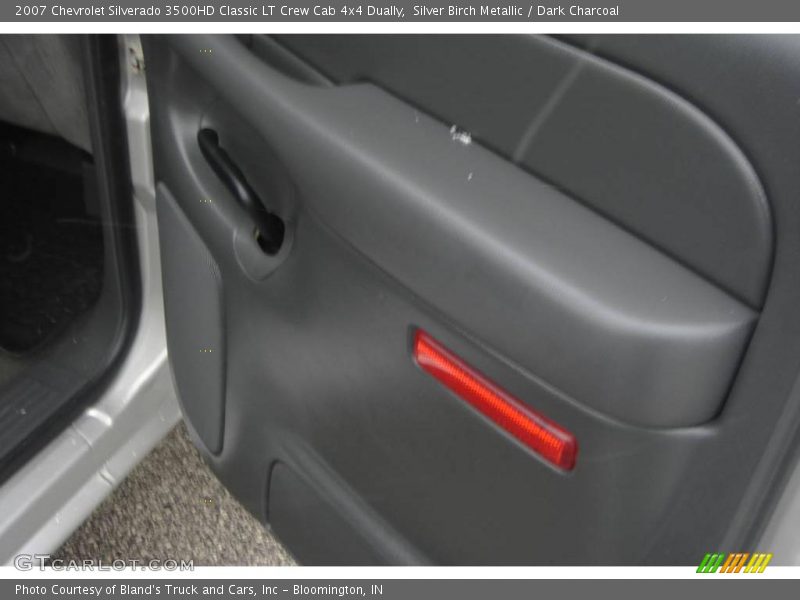 Silver Birch Metallic / Dark Charcoal 2007 Chevrolet Silverado 3500HD Classic LT Crew Cab 4x4 Dually