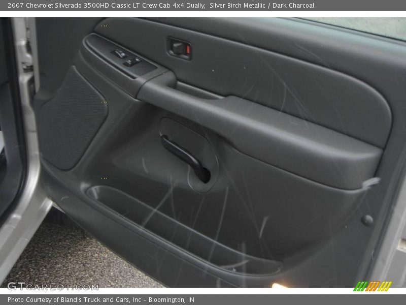 Silver Birch Metallic / Dark Charcoal 2007 Chevrolet Silverado 3500HD Classic LT Crew Cab 4x4 Dually