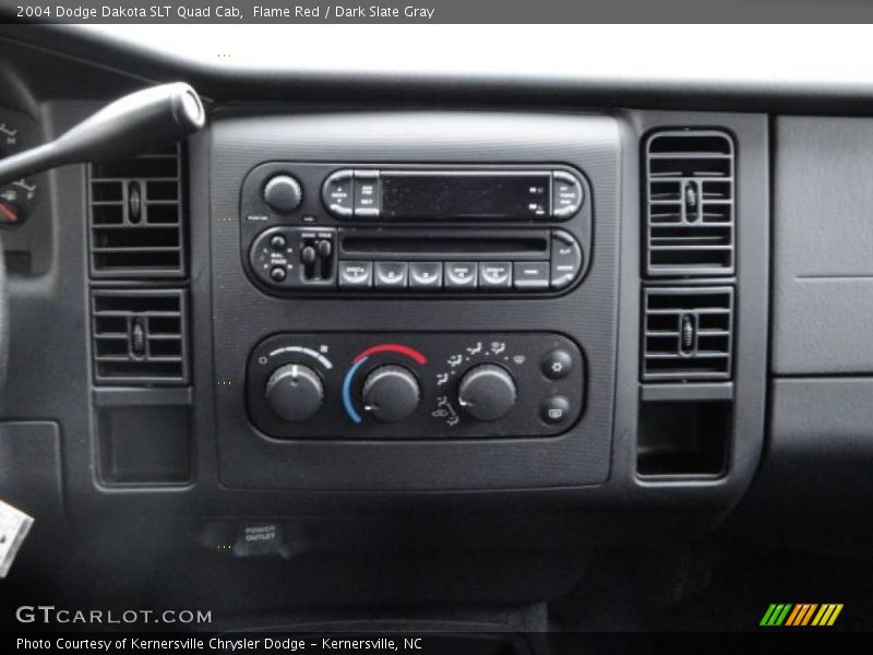 Flame Red / Dark Slate Gray 2004 Dodge Dakota SLT Quad Cab
