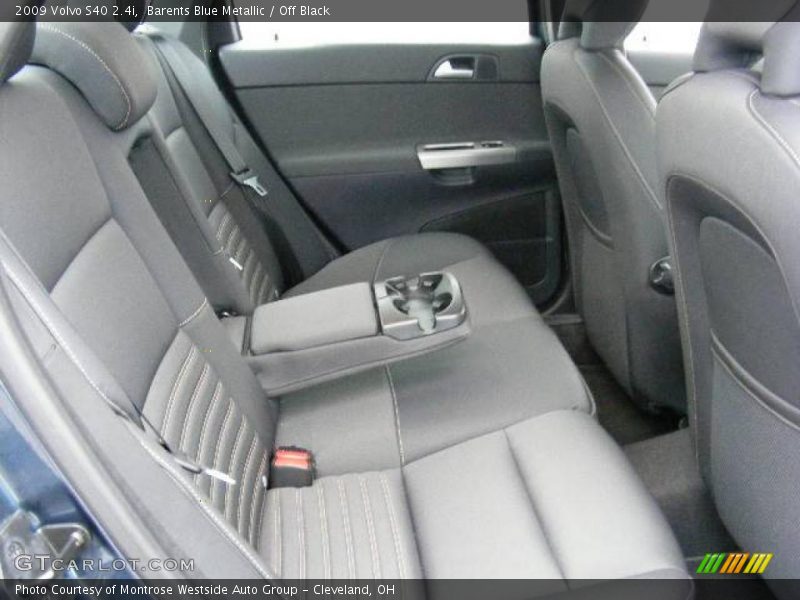 Barents Blue Metallic / Off Black 2009 Volvo S40 2.4i