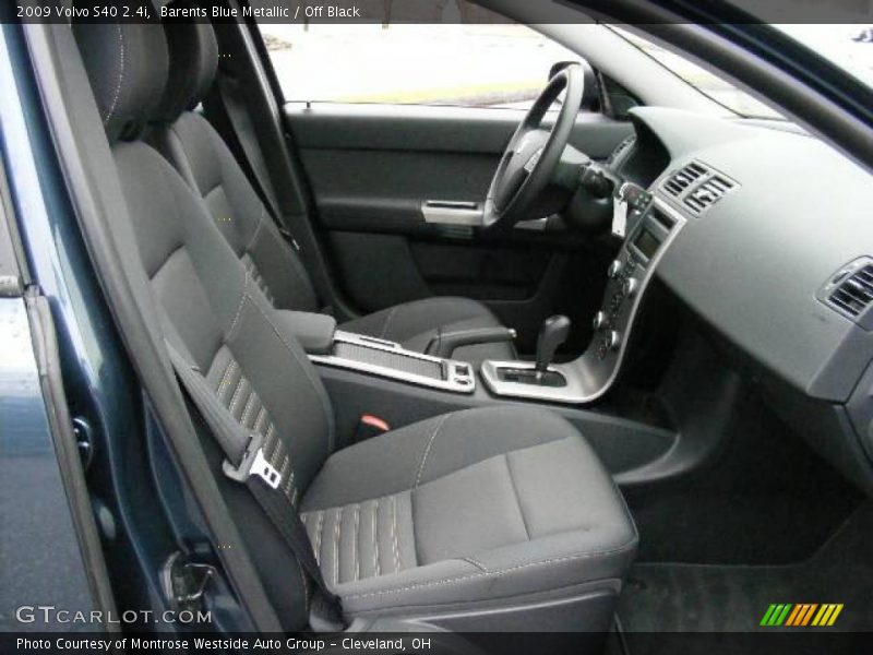 Barents Blue Metallic / Off Black 2009 Volvo S40 2.4i