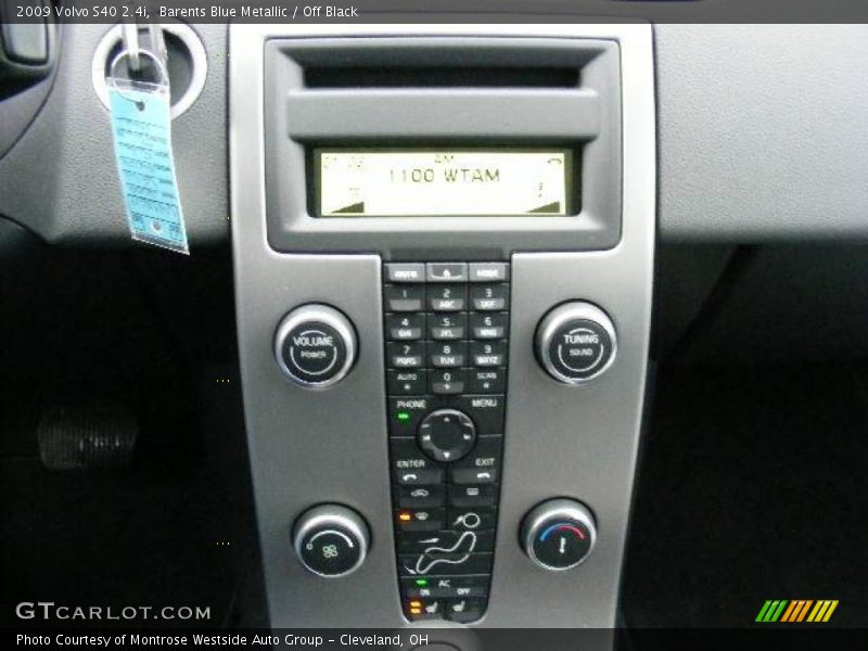 Barents Blue Metallic / Off Black 2009 Volvo S40 2.4i