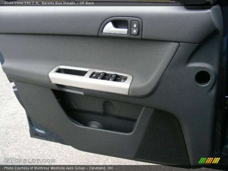 Barents Blue Metallic / Off Black 2009 Volvo S40 2.4i