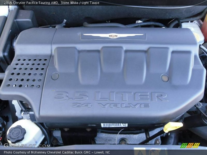 Stone White / Light Taupe 2005 Chrysler Pacifica Touring AWD