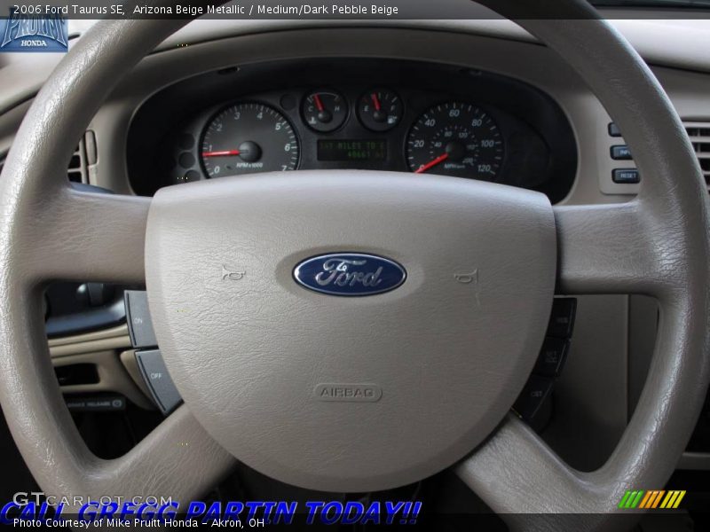 Arizona Beige Metallic / Medium/Dark Pebble Beige 2006 Ford Taurus SE