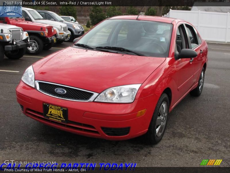 Infra-Red / Charcoal/Light Flint 2007 Ford Focus ZX4 SE Sedan