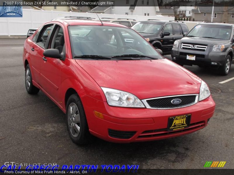 Infra-Red / Charcoal/Light Flint 2007 Ford Focus ZX4 SE Sedan