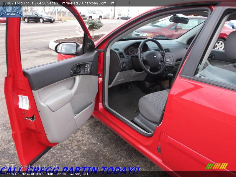Infra-Red / Charcoal/Light Flint 2007 Ford Focus ZX4 SE Sedan