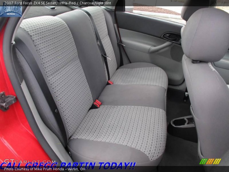Infra-Red / Charcoal/Light Flint 2007 Ford Focus ZX4 SE Sedan