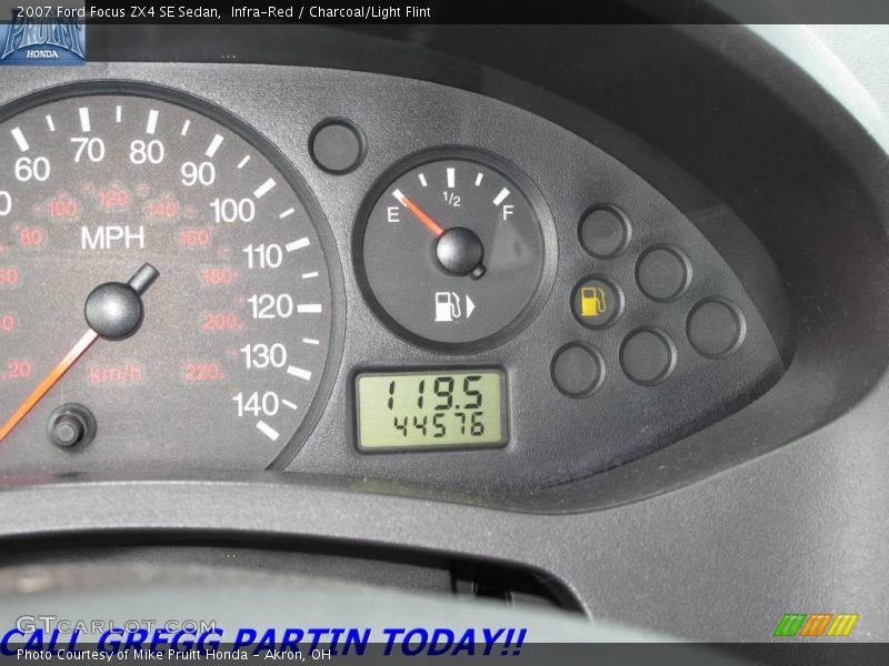 Infra-Red / Charcoal/Light Flint 2007 Ford Focus ZX4 SE Sedan