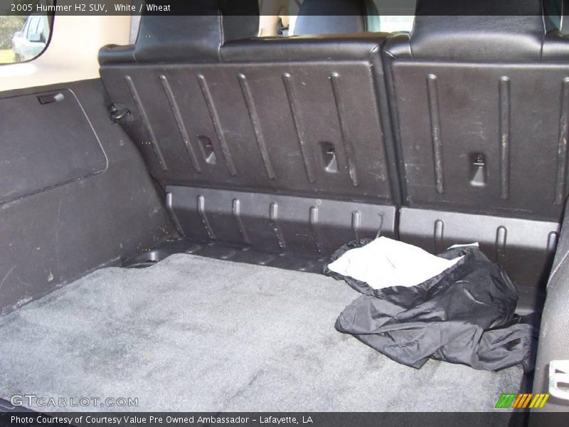 White / Wheat 2005 Hummer H2 SUV