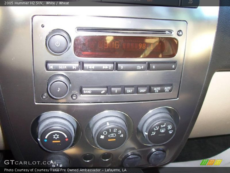 White / Wheat 2005 Hummer H2 SUV