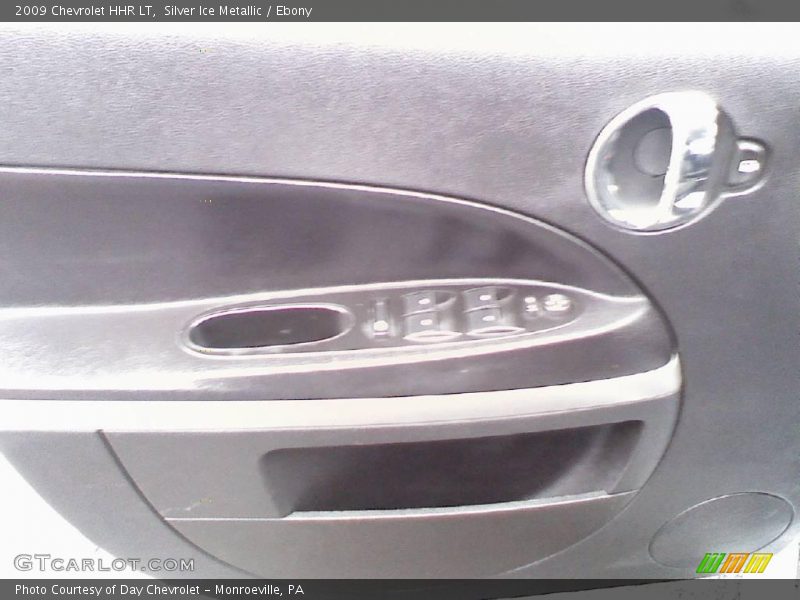 Silver Ice Metallic / Ebony 2009 Chevrolet HHR LT