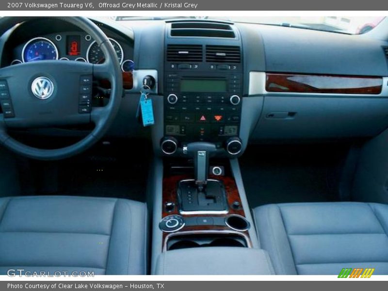 Offroad Grey Metallic / Kristal Grey 2007 Volkswagen Touareg V6