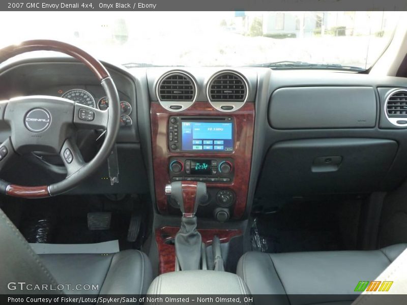 Onyx Black / Ebony 2007 GMC Envoy Denali 4x4
