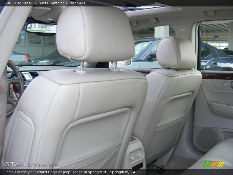 White Lightning / Cashmere 2006 Cadillac DTS