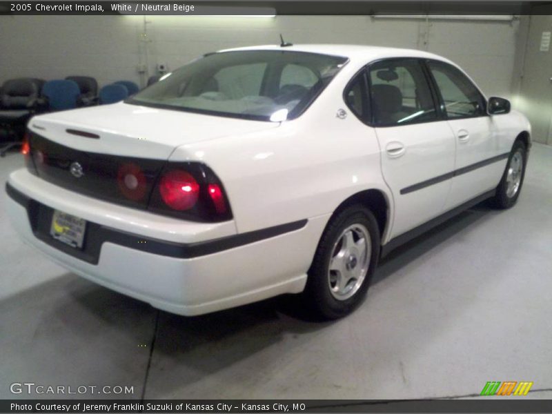 White / Neutral Beige 2005 Chevrolet Impala