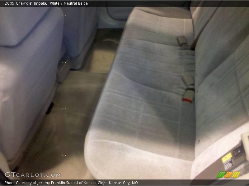 White / Neutral Beige 2005 Chevrolet Impala