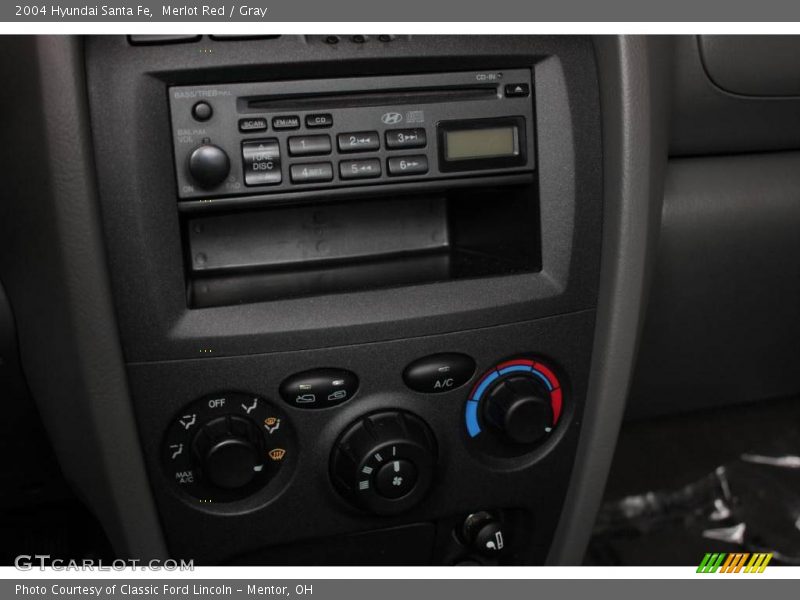 Merlot Red / Gray 2004 Hyundai Santa Fe