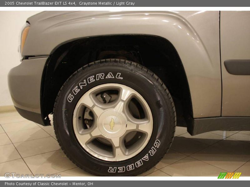 Graystone Metallic / Light Gray 2005 Chevrolet TrailBlazer EXT LS 4x4