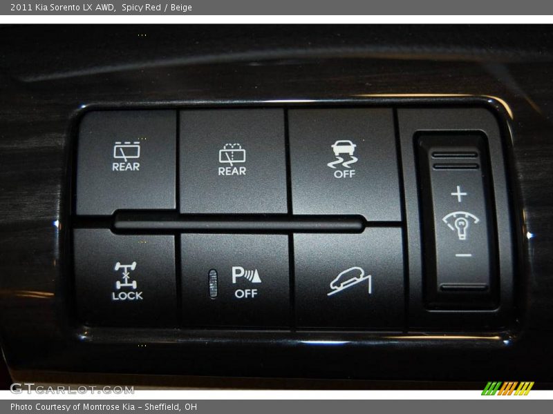 Spicy Red / Beige 2011 Kia Sorento LX AWD