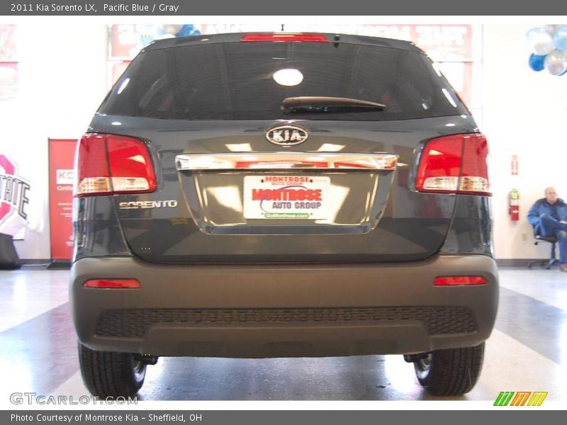 Pacific Blue / Gray 2011 Kia Sorento LX