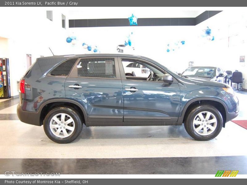 Pacific Blue / Gray 2011 Kia Sorento LX