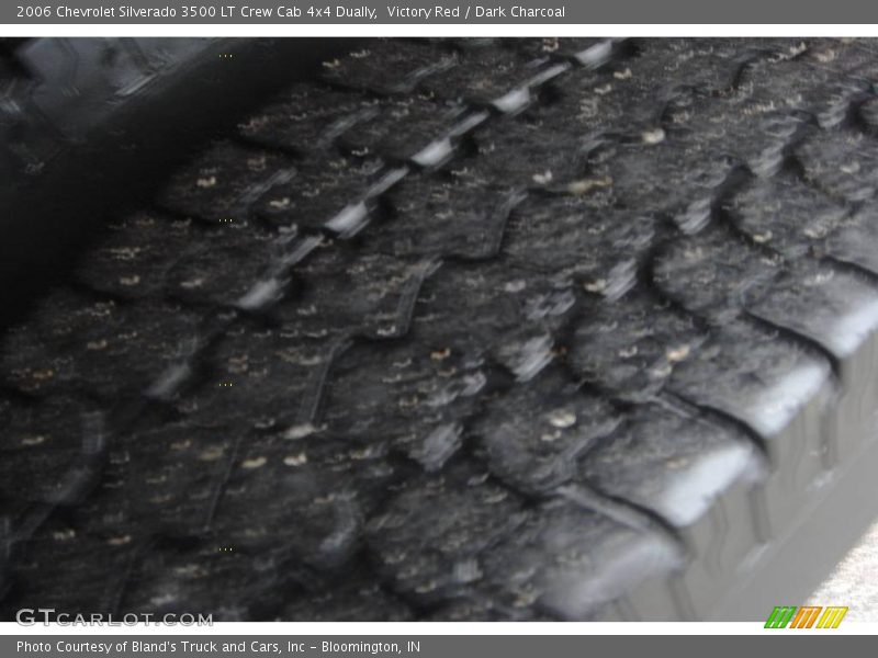 Victory Red / Dark Charcoal 2006 Chevrolet Silverado 3500 LT Crew Cab 4x4 Dually