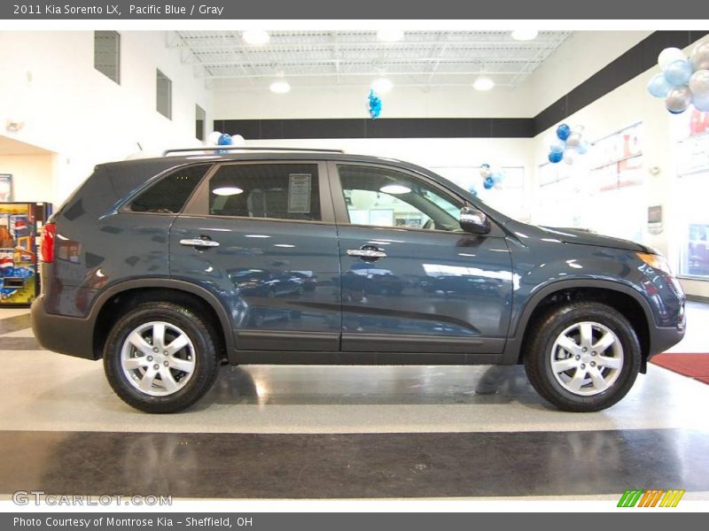 Pacific Blue / Gray 2011 Kia Sorento LX
