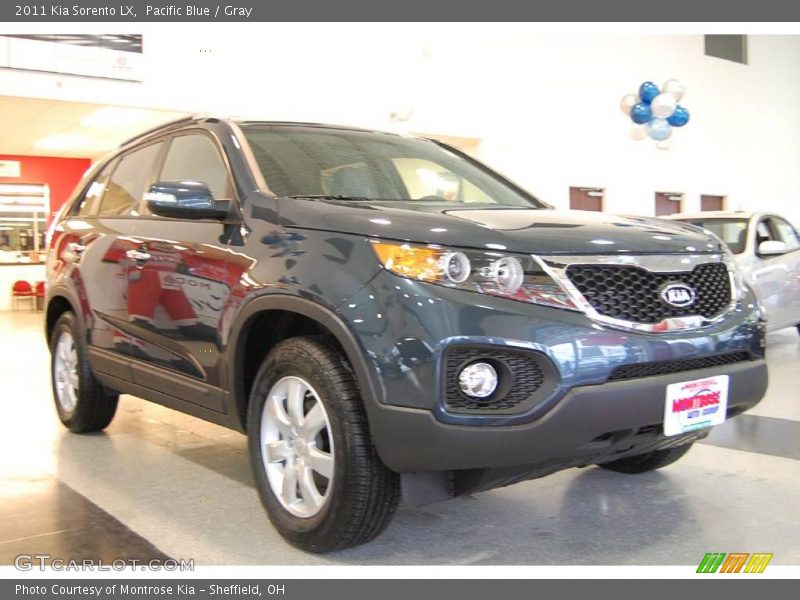 Pacific Blue / Gray 2011 Kia Sorento LX