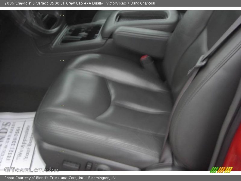 Victory Red / Dark Charcoal 2006 Chevrolet Silverado 3500 LT Crew Cab 4x4 Dually