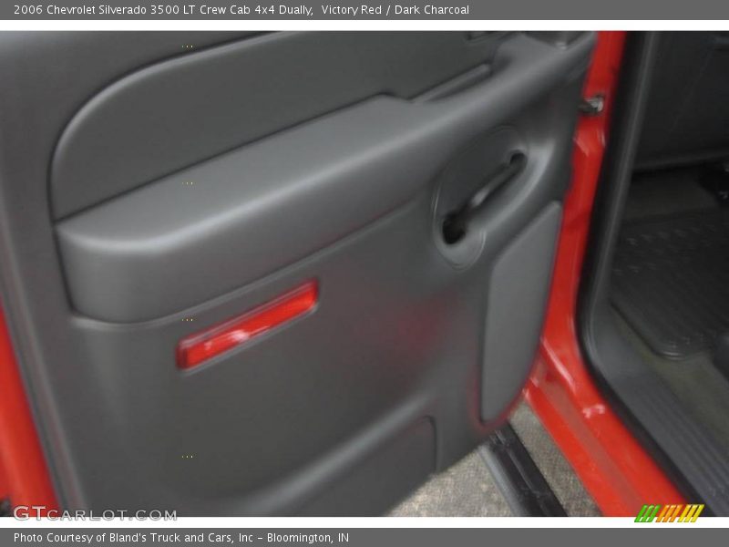 Victory Red / Dark Charcoal 2006 Chevrolet Silverado 3500 LT Crew Cab 4x4 Dually