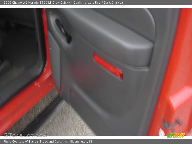 Victory Red / Dark Charcoal 2006 Chevrolet Silverado 3500 LT Crew Cab 4x4 Dually
