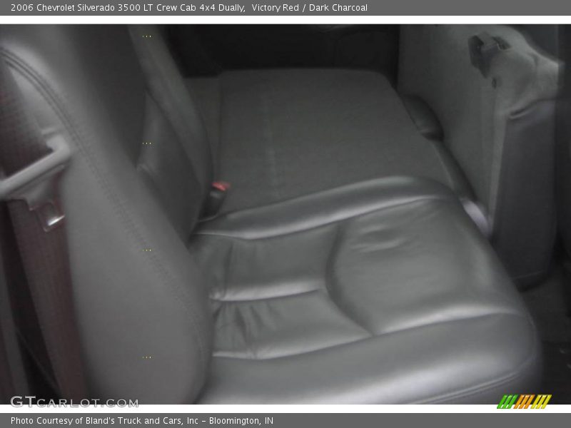 Victory Red / Dark Charcoal 2006 Chevrolet Silverado 3500 LT Crew Cab 4x4 Dually