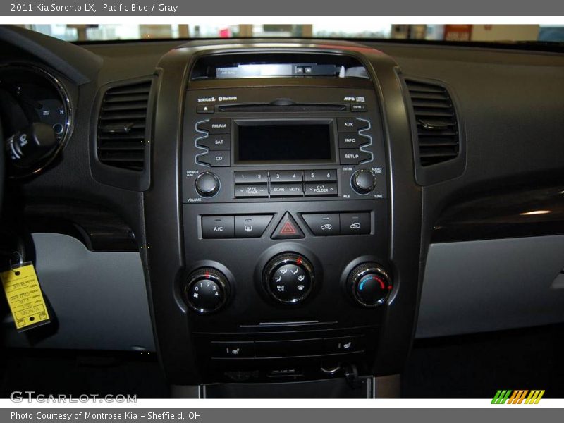 Pacific Blue / Gray 2011 Kia Sorento LX