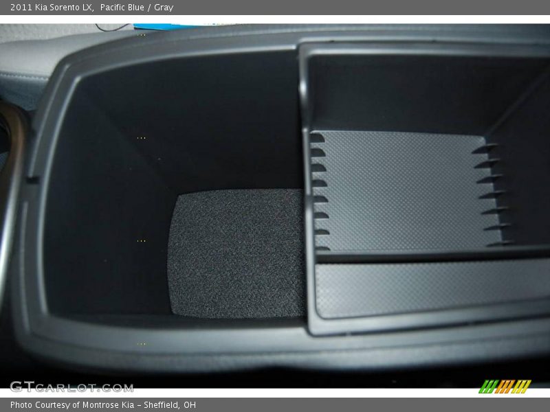 Pacific Blue / Gray 2011 Kia Sorento LX