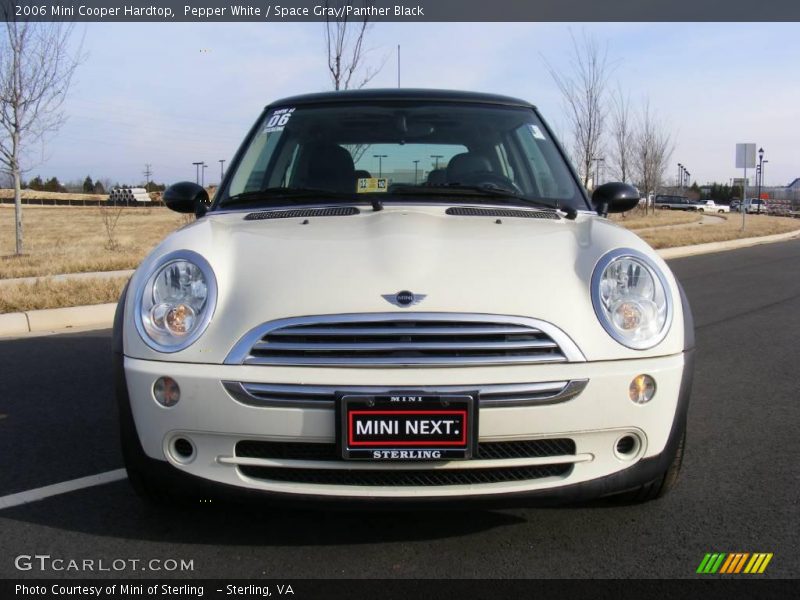 Pepper White / Space Gray/Panther Black 2006 Mini Cooper Hardtop