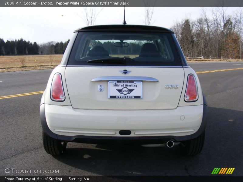 Pepper White / Space Gray/Panther Black 2006 Mini Cooper Hardtop