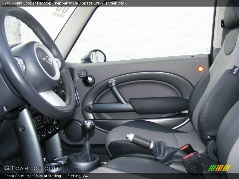 Pepper White / Space Gray/Panther Black 2006 Mini Cooper Hardtop