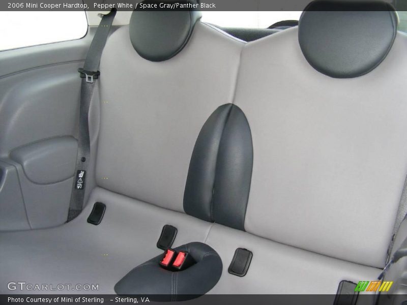 Pepper White / Space Gray/Panther Black 2006 Mini Cooper Hardtop