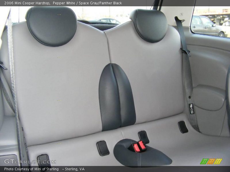 Pepper White / Space Gray/Panther Black 2006 Mini Cooper Hardtop