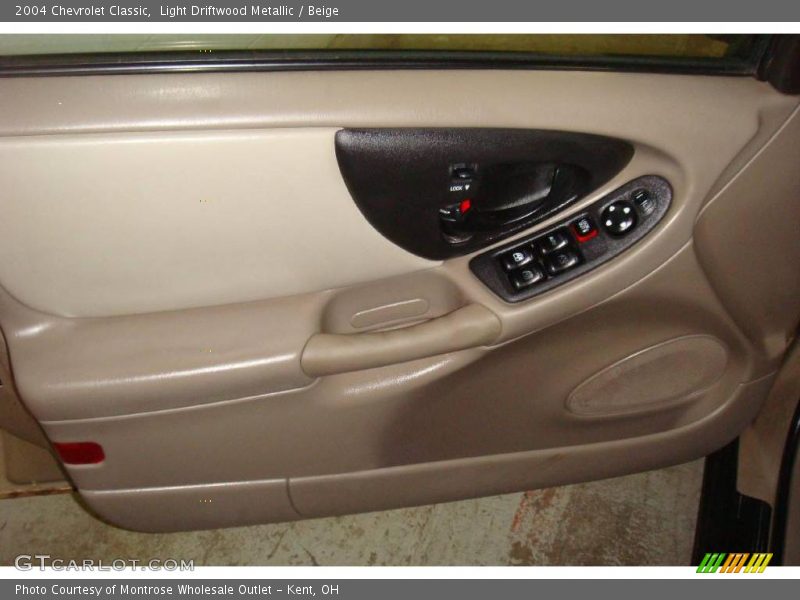 Light Driftwood Metallic / Beige 2004 Chevrolet Classic