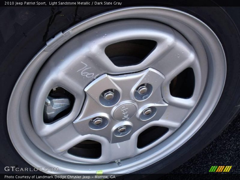 Light Sandstone Metallic / Dark Slate Gray 2010 Jeep Patriot Sport