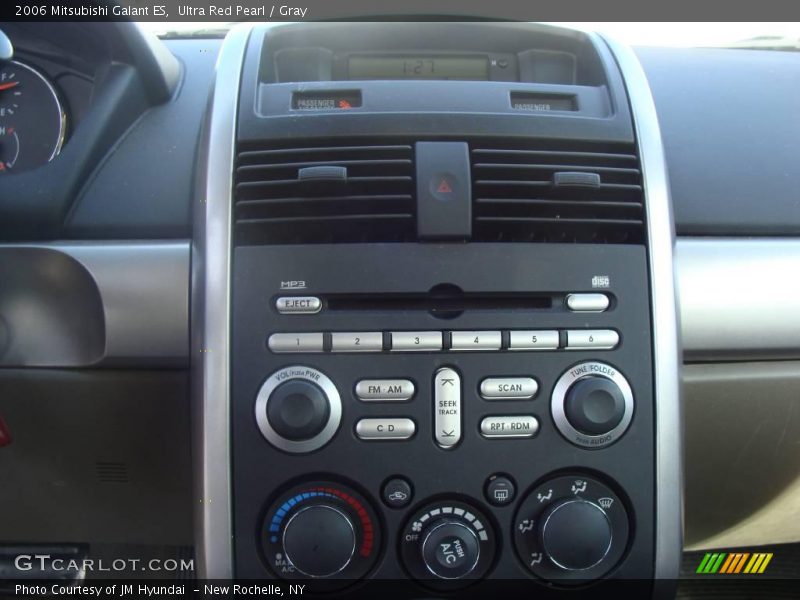 Ultra Red Pearl / Gray 2006 Mitsubishi Galant ES