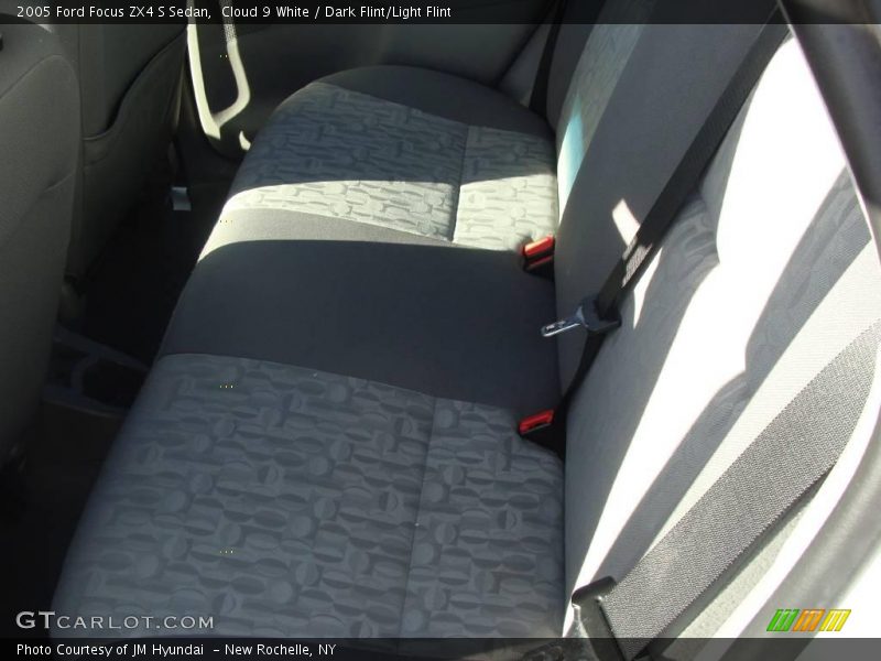 Cloud 9 White / Dark Flint/Light Flint 2005 Ford Focus ZX4 S Sedan