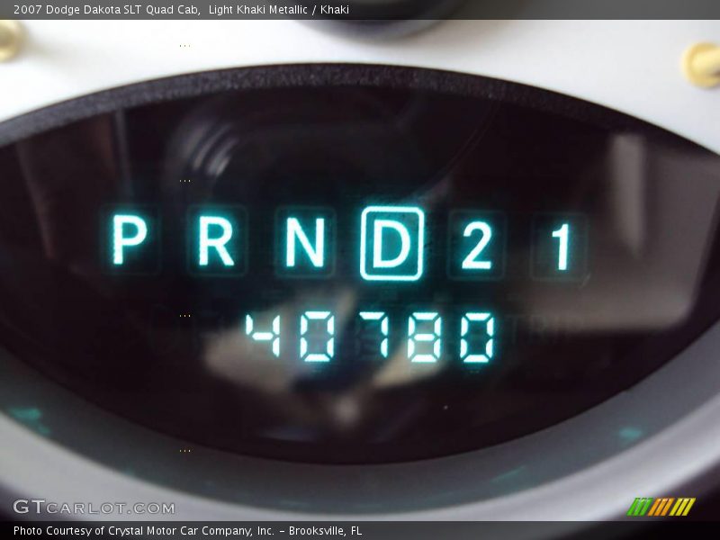 Light Khaki Metallic / Khaki 2007 Dodge Dakota SLT Quad Cab