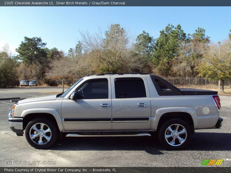 Silver Birch Metallic / Gray/Dark Charcoal 2005 Chevrolet Avalanche LS