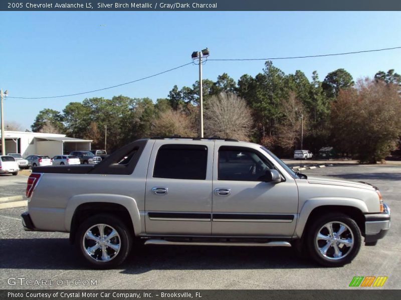 Silver Birch Metallic / Gray/Dark Charcoal 2005 Chevrolet Avalanche LS