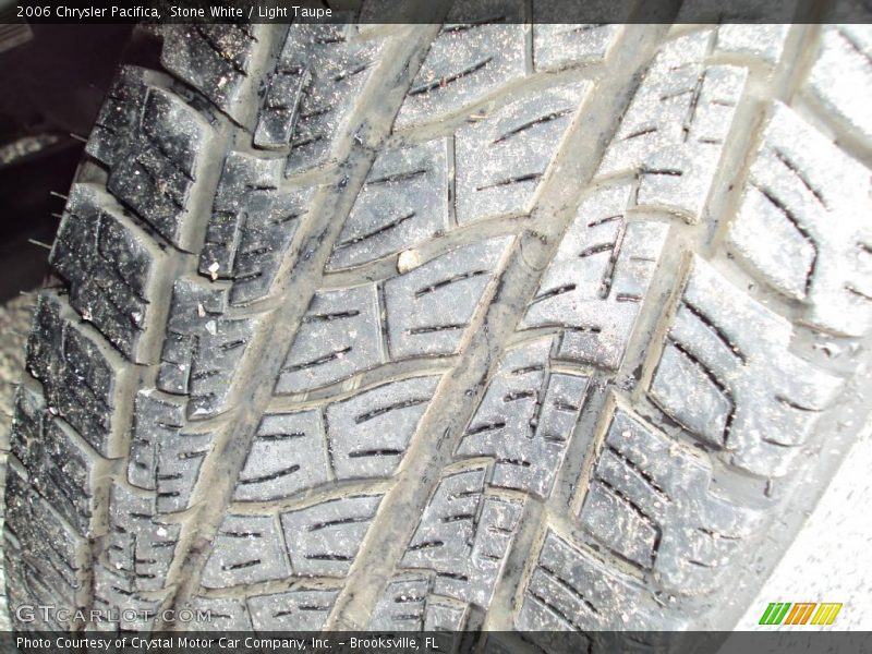Stone White / Light Taupe 2006 Chrysler Pacifica