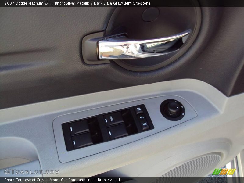 Bright Silver Metallic / Dark Slate Gray/Light Graystone 2007 Dodge Magnum SXT